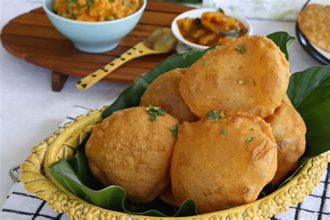 Poori Deep Fried Puffed Indian Bread Deliciously Indian