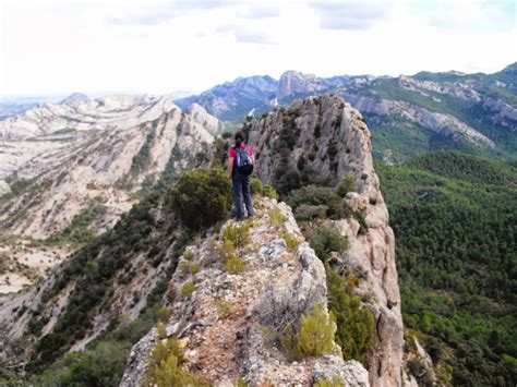 Simple Science: How to Make a Volcano with Kids