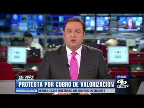 Noticias caracol (until 9 october 2007 caracol noticias) is the name for all the national newscast from the news division of caracol televisión which carries the same name. Emisión Noticias Caracol 7 p.m. Enero 29 de 2013 - YouTube