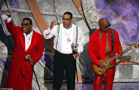 rudolph isley dead at 84 the isley brothers member passes away daily mail online