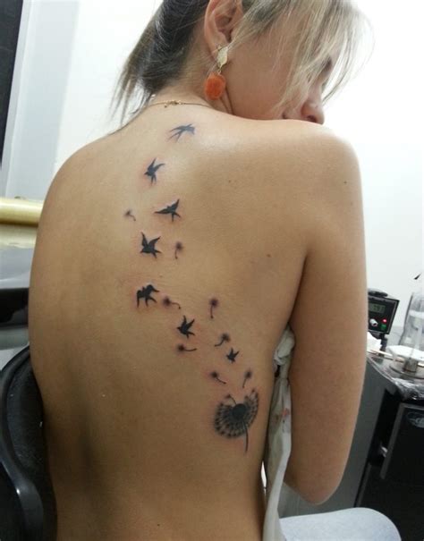 tatuagem feminina nas costas 60 imagens pra você se inspirar