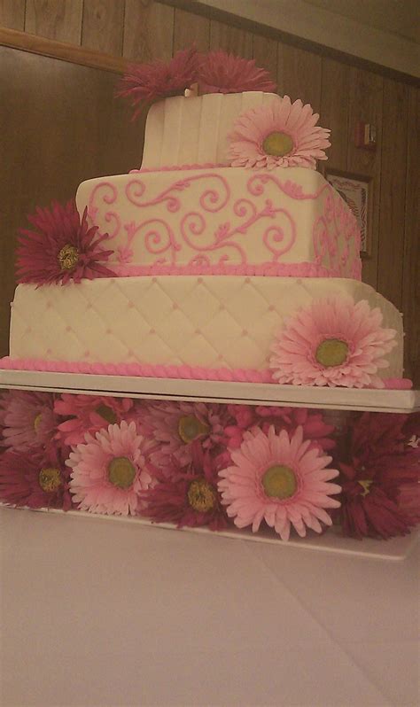 Gerber Daisy Wedding Cake