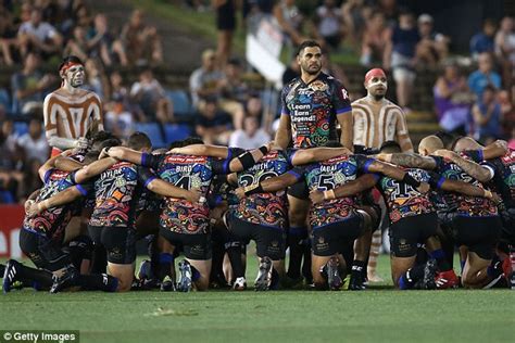 Indigenous Nrl All Stars Perform Spine Tingling War Dance Daily Mail
