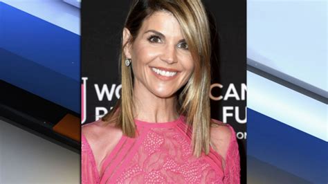 Actress Lori Loughlin Surrenders To Fbi As College Admissions Fallout