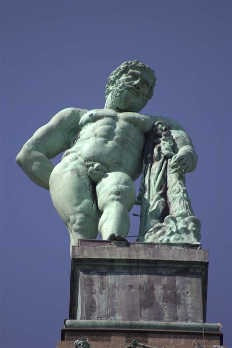 Hercules Monument Kassel English Version