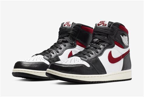 Official Images Air Jordan 1 Retro High Og Gym Red •