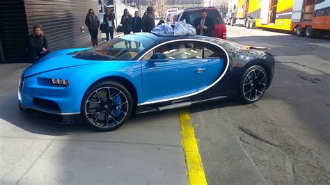 Bugatti Chiron Getting Unloaded In Manhattan Youtube