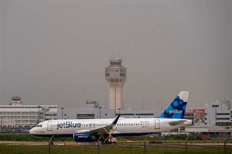 Jetblue Pilot Arrested For Flying Drunk And With A Gun From New York To