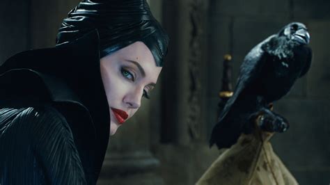 Box Office Angelina Jolies Maleficent Making Magic With 70 Million Plus Us Opening