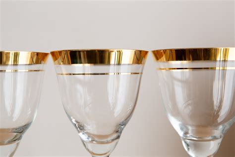 4 Wine Glasses 4oz Gold Banded Vintage Cocktail Glasses Gold Rimmed Hollywood Regency