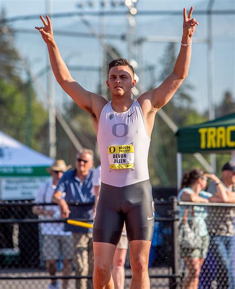 Photos Hayward Fills With Athletes For The Oregon Twilight Meet Kval