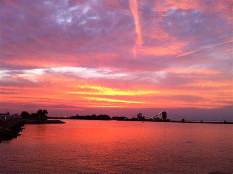 Sunset Colors Over Sandusky Bay In Ohio They Have Stunning Sunsets