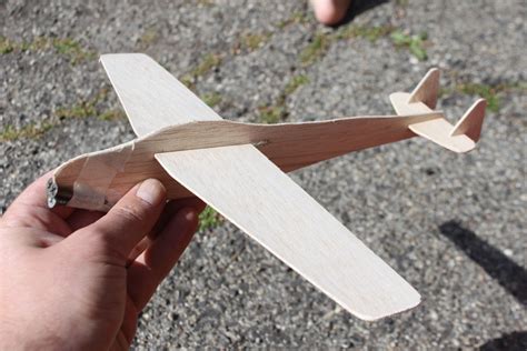 Weekndr Project How To Make A Balsa Wood Airplane Airplanes Wooden