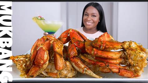 Surprisingly for some, crab legs are not difficult to prepare and can be done in a matter of minutes. GIANT CRAB LEGS SEAFOOD BOIL MUKBANG + STORYTIME - YouTube