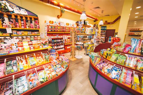 Fuzzwigs Candy Factory Candy Store Pheasant Lane Mall Nashua Nh