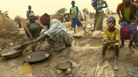 Burkina Faso Children Toil In Gold Mines Youtube