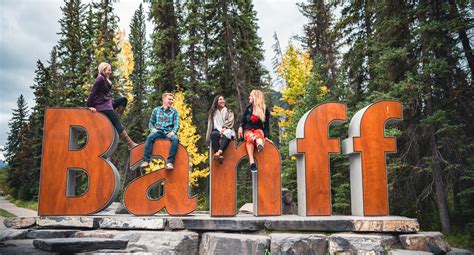 Photos At The Banff Sign Banff And Lake Louise Tourism