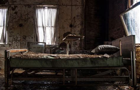 Eerie Pictures Of Abandoned Hospitals In The Us Mirror Online