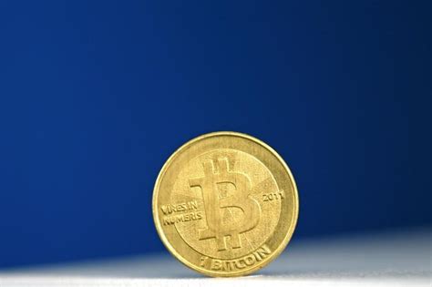 You can almost buy anything you want now with bitcoin. You Can Now Buy Bitcoin at Some Grocery Stores in the US By CoinDesk - KenyaForex.com
