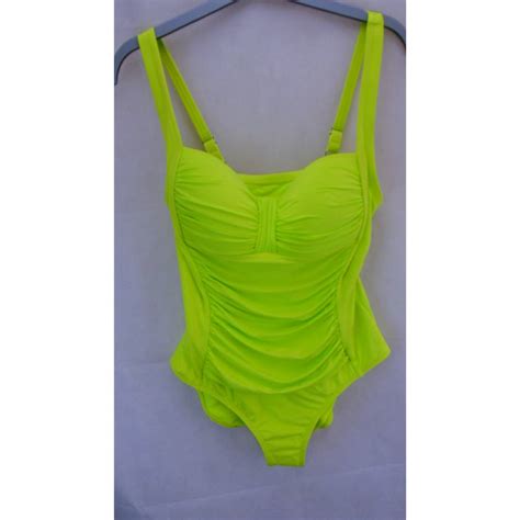 Eyecatching Brand New Lime Green Bandeau Swimsuit Mands Size 16 Mands Marks