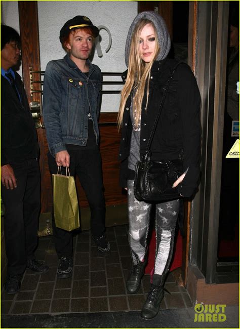 Avril Lavigne Dinner With Ex Husband Deryck Whibley Photo 2605845 Avril Lavigne Deryck