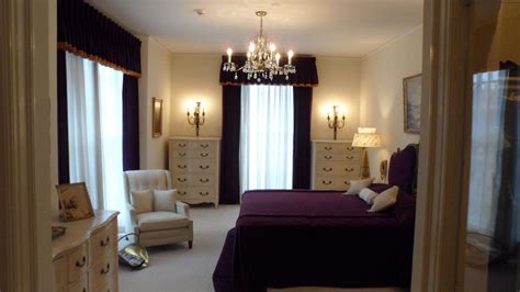 Die besten spielautomaten f?r schweizer spieler entdecken. Gladys Presley's room in Graceland. Note the picture of ...