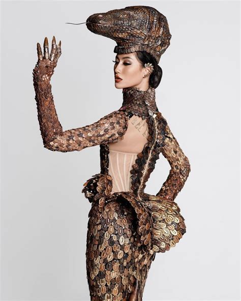 Potret Ayu Maulida Mengenakan Kostum Komodo Di Miss Universe