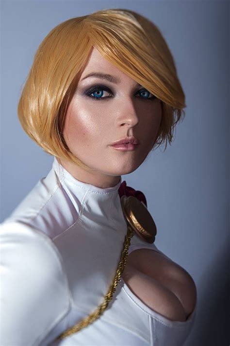 power girl cosplay