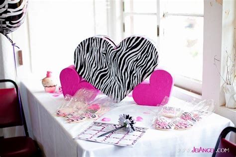 Hot Pink With Zebra Print Birthday Party Ideas Photo 1 Of 20 Zebra