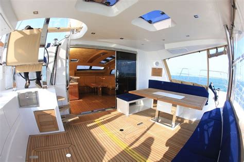 Privilege 5 Series Xenia 50 Horizon Yacht Charter