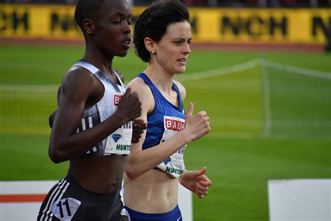 Gabriela Debues Stafford Finishes Fourth In 3000m Canadian Running