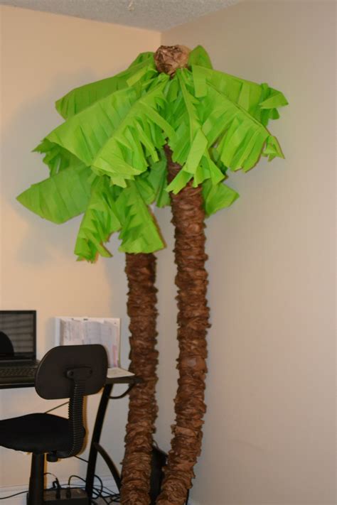 Make Your Own Palm Trees With Pool Noodles Pool Noodle Crafts Paper