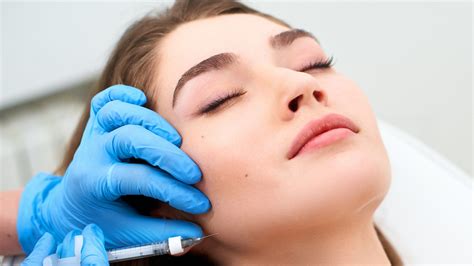 Plastic Surgery Trends For 2020 According To Plastic Surgeons And Dermatologists Allure