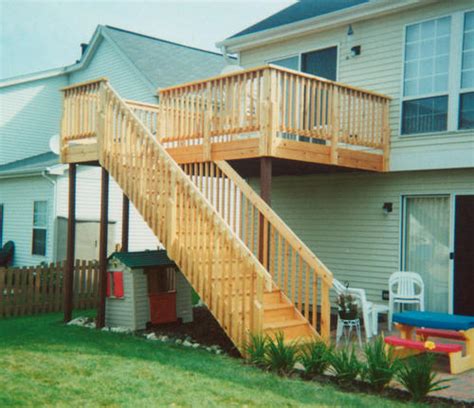 10 X 16 Elevated Deck W 4 Landing And Stairs At Menards