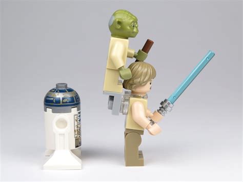 Review Lego® Star Wars™ Yodas Hütte 75208 Brickzeit