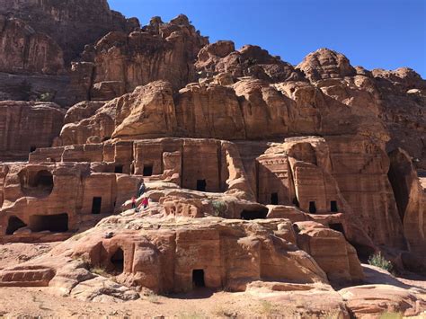 Pin By Albert Wahbey On Petra Natural Landmarks Landmarks Instagram