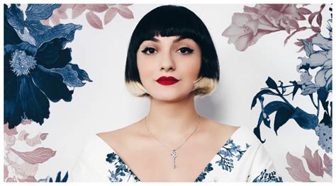 Biografie, carieră, viață personală, curiozități originară din arad, ana morodan a absolvit facultatea de drept, după terminarea studiilor profesând. Ana Morodan - a new kind of chic - GETT'S Highlights