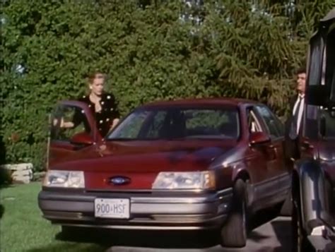 1989 ford taurus lx [dn5] in dick francis in the frame 1989