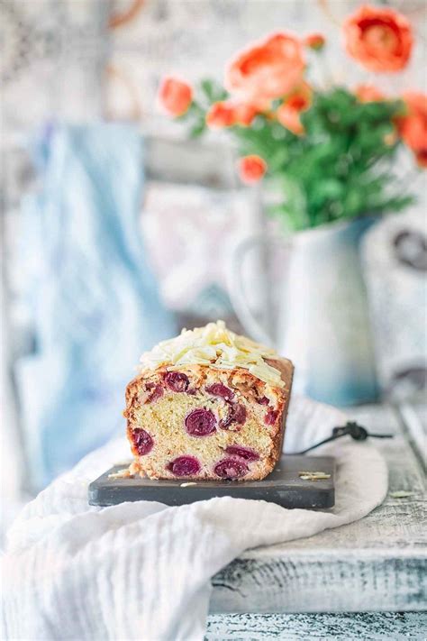 Kalter hund mit weisser schokolade cranberrys und schokowaffeln. Kirschkuchen mit weißer Schokolade - Patrick Rosenthal ...