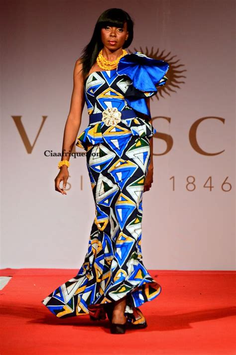 Vlisco Fashion Show Cotonou 2012 Grace Wallace African Print Dresses African Dress Urban