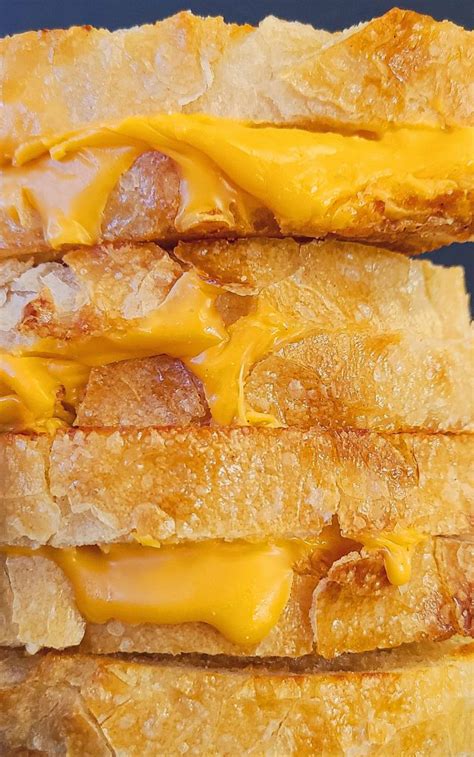 How To Make The Best Classic Grilled Cheese Sandwich