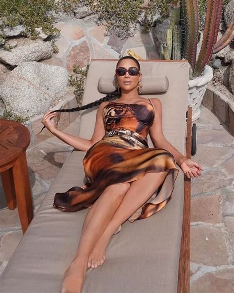 kim kardashian wows instagram fans as she shows off killer curves on cabo holiday