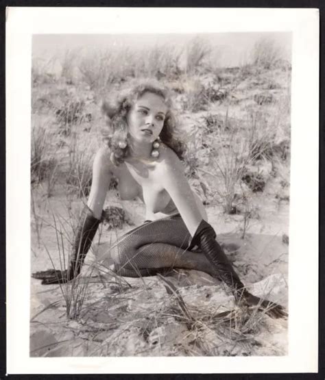 Vintage S Girlie Pin Up Photo Naked In The Sand B W Nude Original Picclick