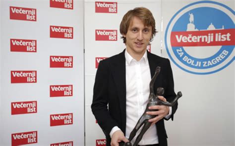 Kroatien ist mitglied der europäischen union, der nato, der welthandelsorganisation, der osze und der vereinten nationen. Luka Modric ist Kroatiens Fußballer des Jahres ...