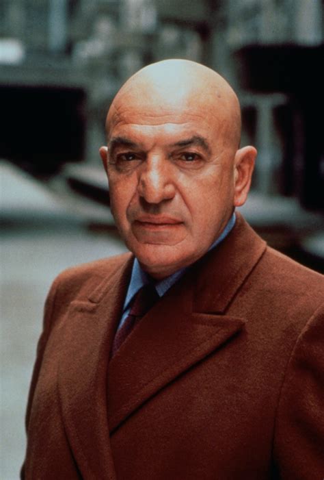 Håll dig uppdaterad med rent. Telly Savalas