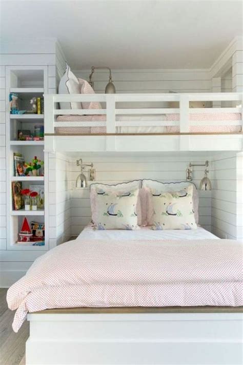 Today, i'd love to share a few ways you can organize a small bedroom. Pin by house8055.com on BEDROOM in 2020 | Small room ...