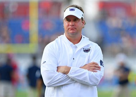 Lane Kiffin Offers Scholarship To Son Of Rival Teams Assistant Coach The Spun