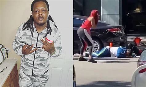 Chicago Rapper Fbg Duck 26 Is Shot Dead In Brazen Broad Daylight Drive By Daily Mail Online