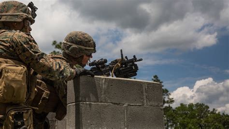 Out With The Old In With The New Marines Test New Grenade Launcher