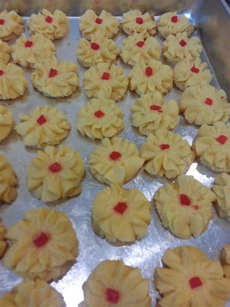 Bahan memang guna susu tepung dan nestum. segalanya tentang kehidupan...: BISKUT SEMPERIT @ DAHLIA